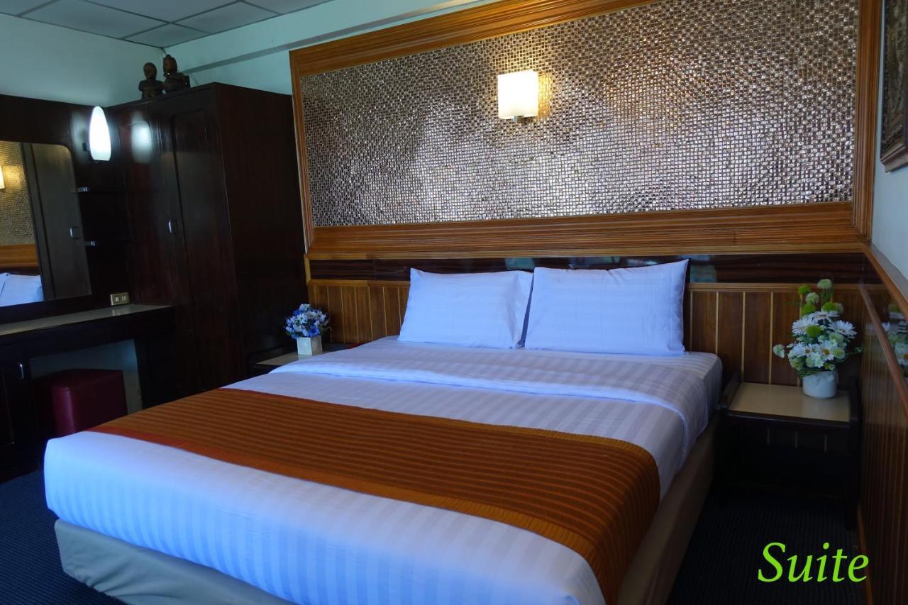 Serene Hotel Паттайя Экстерьер фото