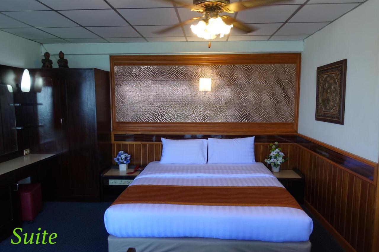 Serene Hotel Паттайя Экстерьер фото