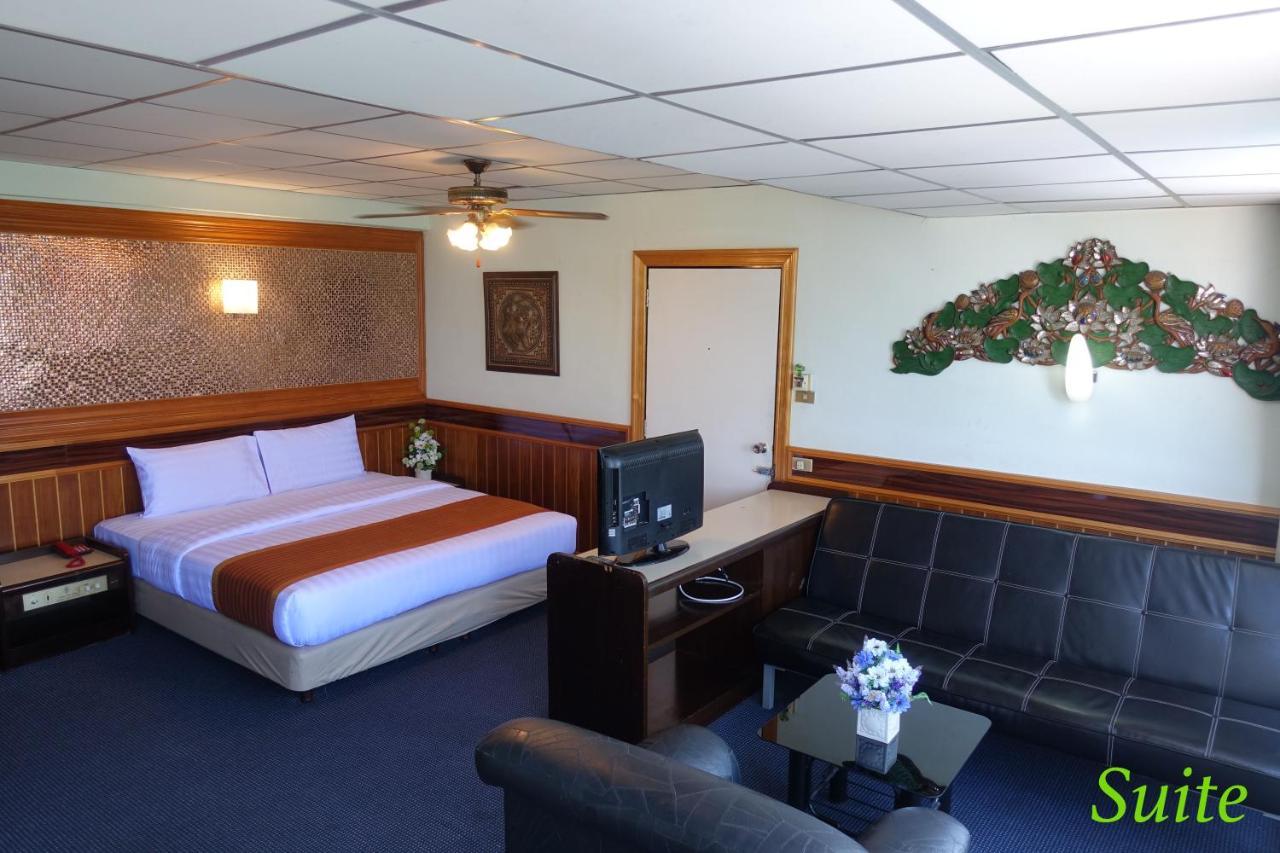 Serene Hotel Паттайя Экстерьер фото