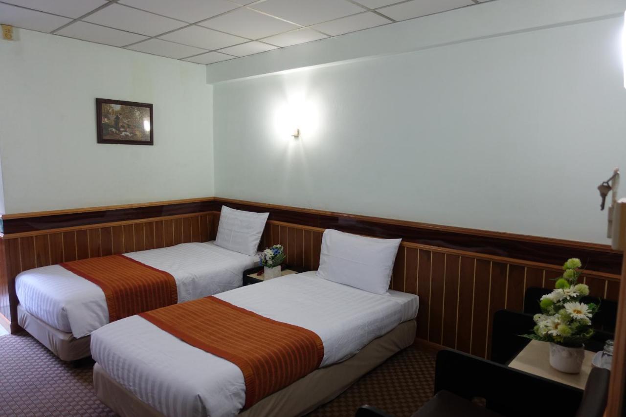 Serene Hotel Паттайя Экстерьер фото
